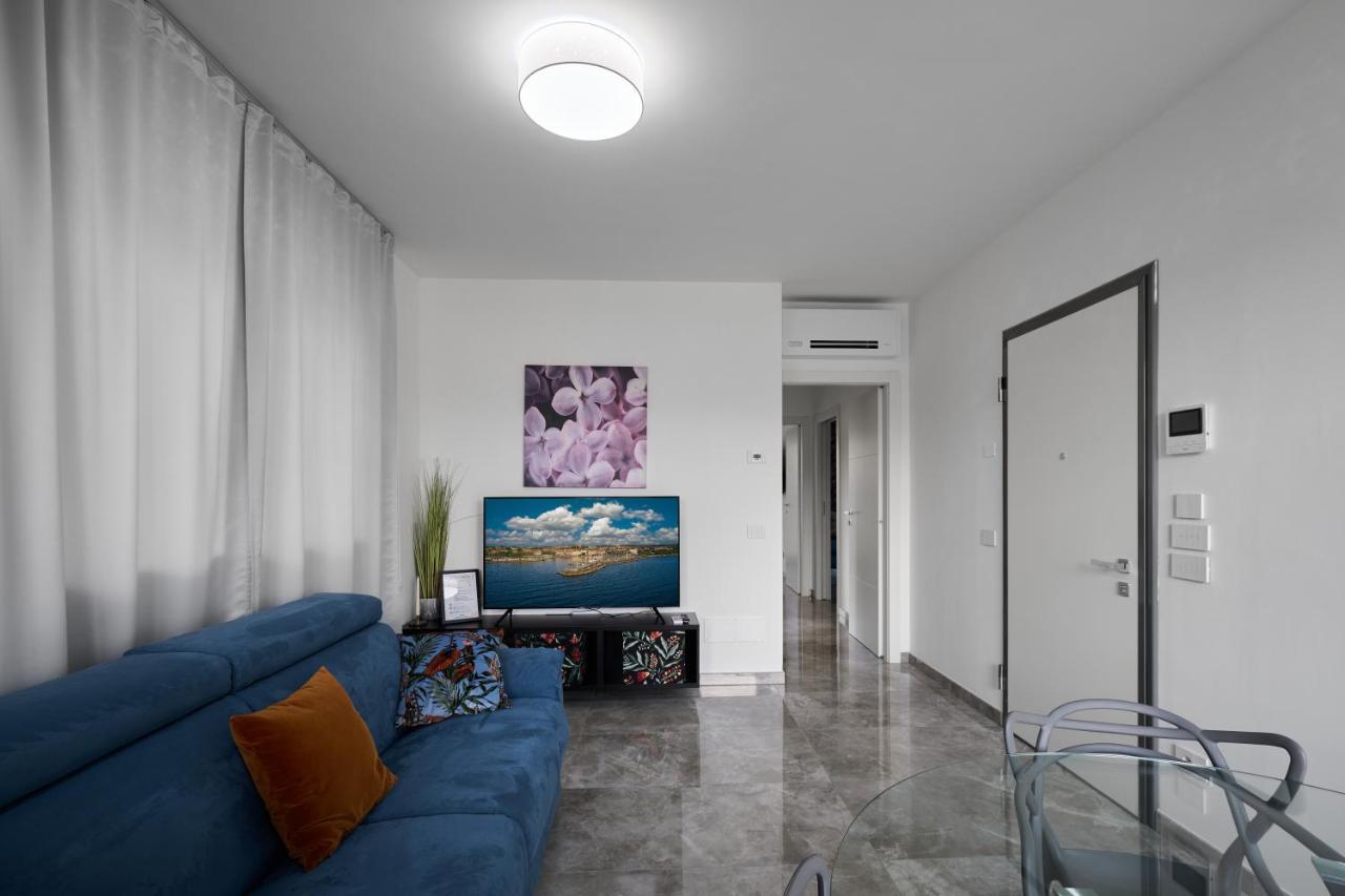 Villa Karolina Desenzano del Garda Exterior foto